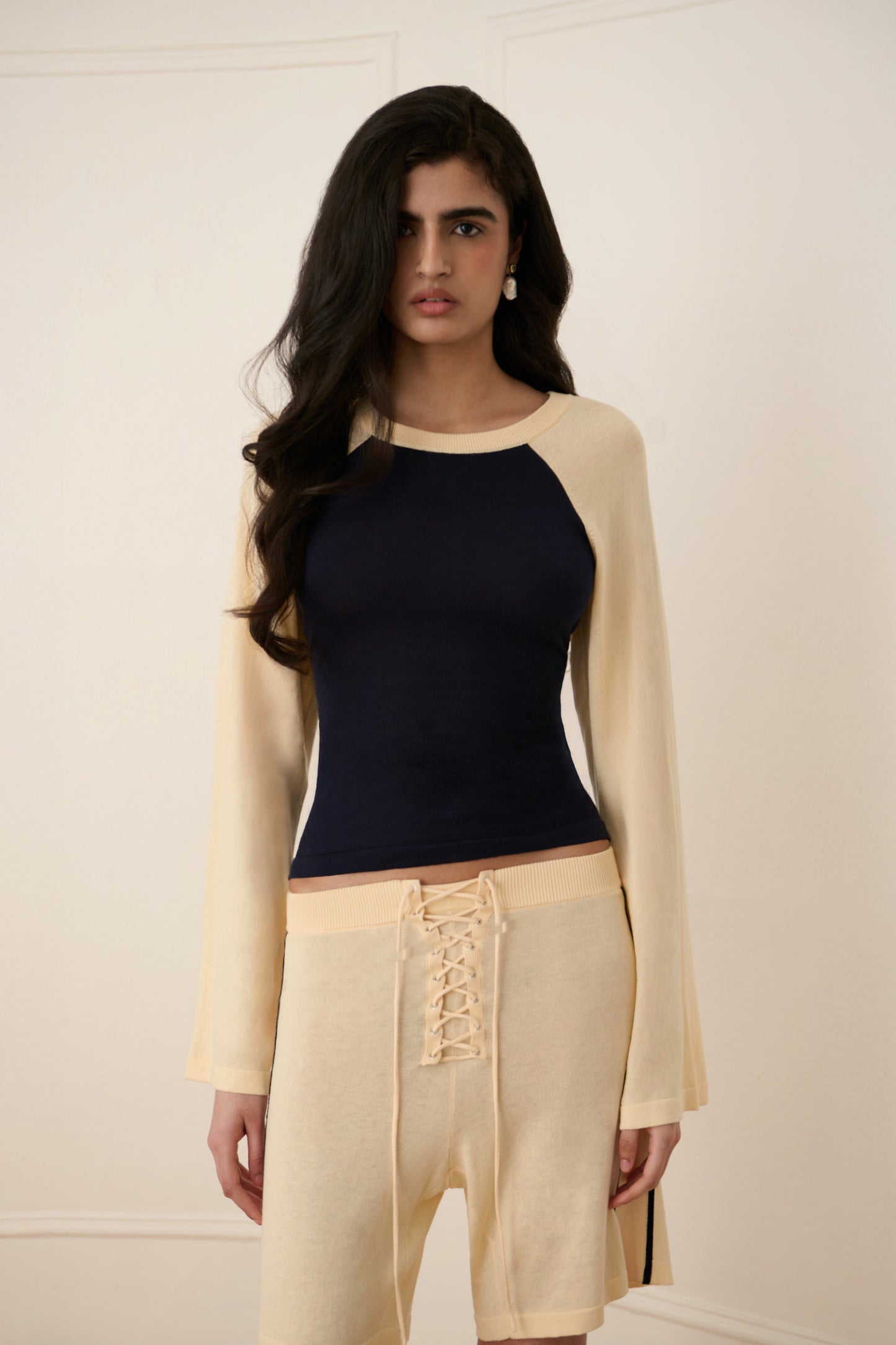 Off-Season Knitted Raglan Shirt