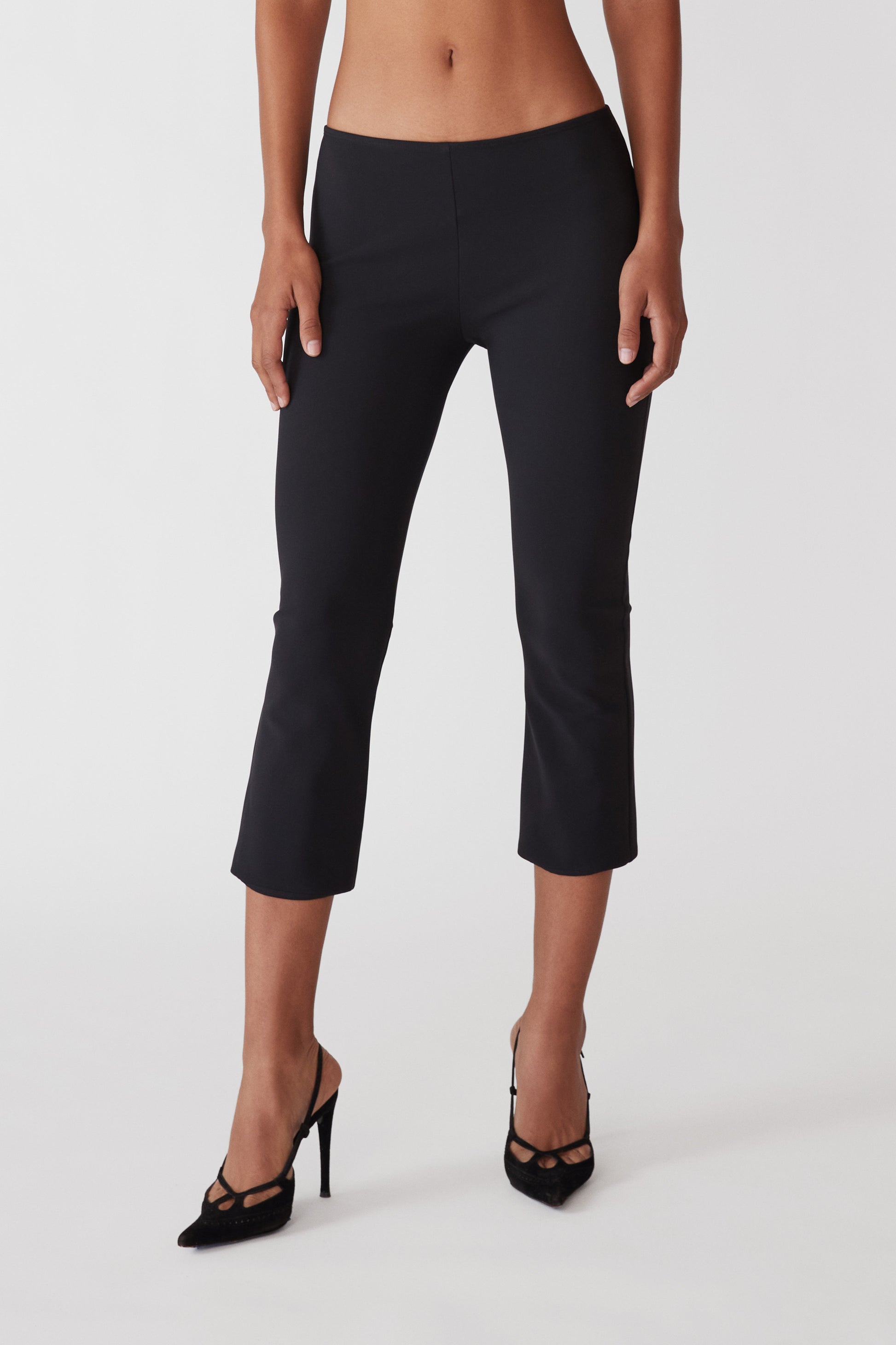 Sandpiper, Pants & Jumpsuits, Sandpiper Womens Black Capri Pants Size 22